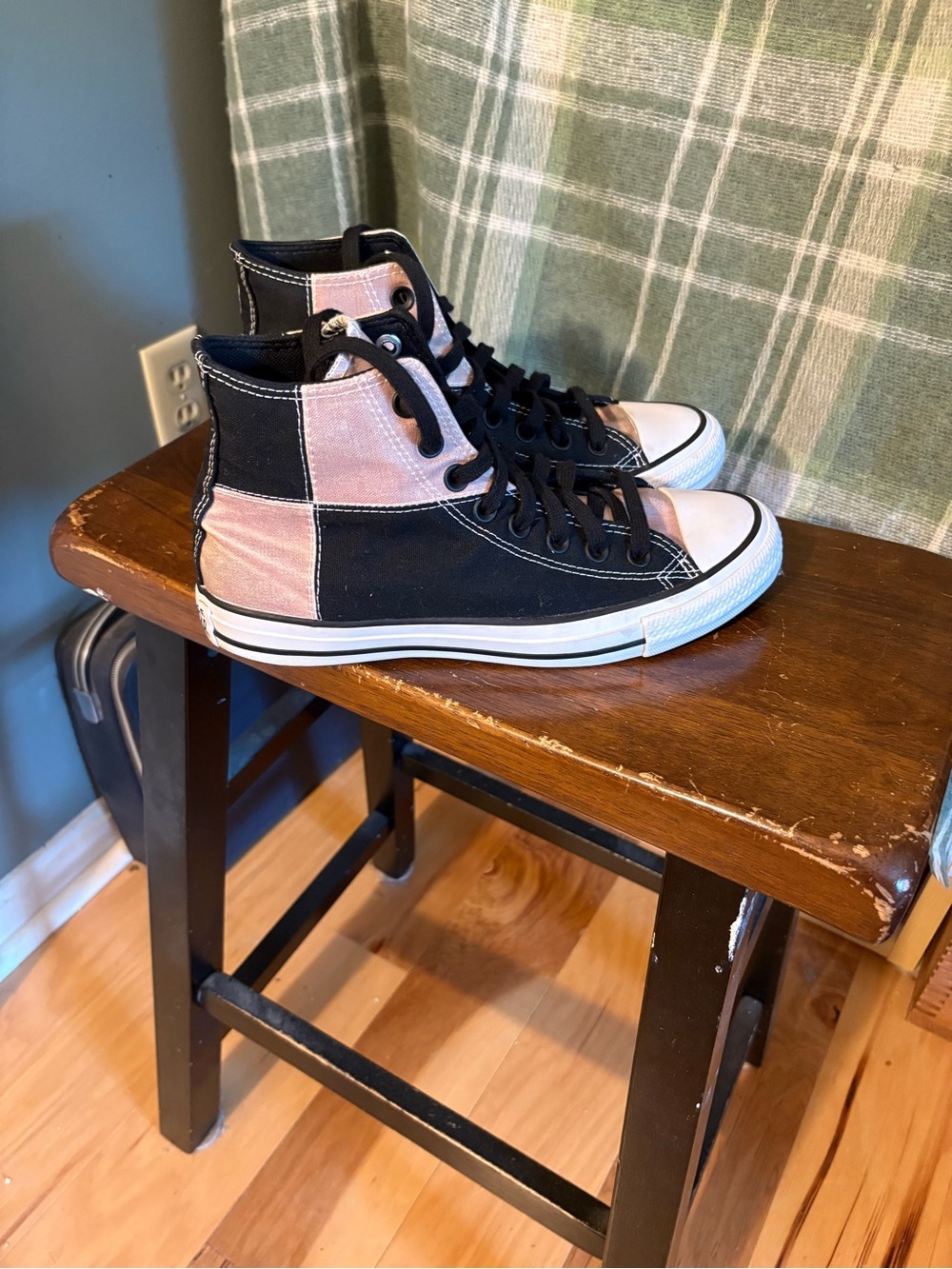 Converse UV reactive all star High-Top Canvas Sneakers women’s 9